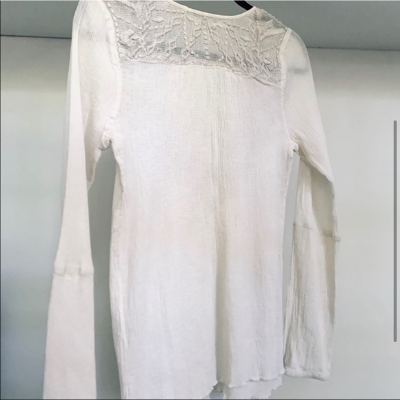 Cynthia Vincent Embroidered Blouse - Picture 2 of 5